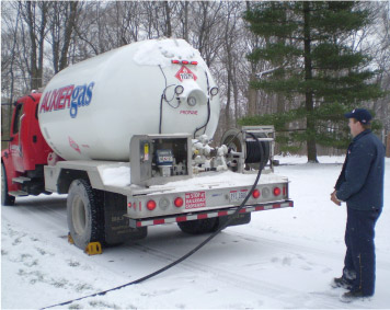 Image of Auxier Gas employee 